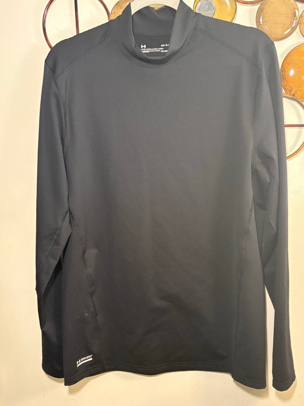 Men’s large Under Armour fitted tactical cold gear